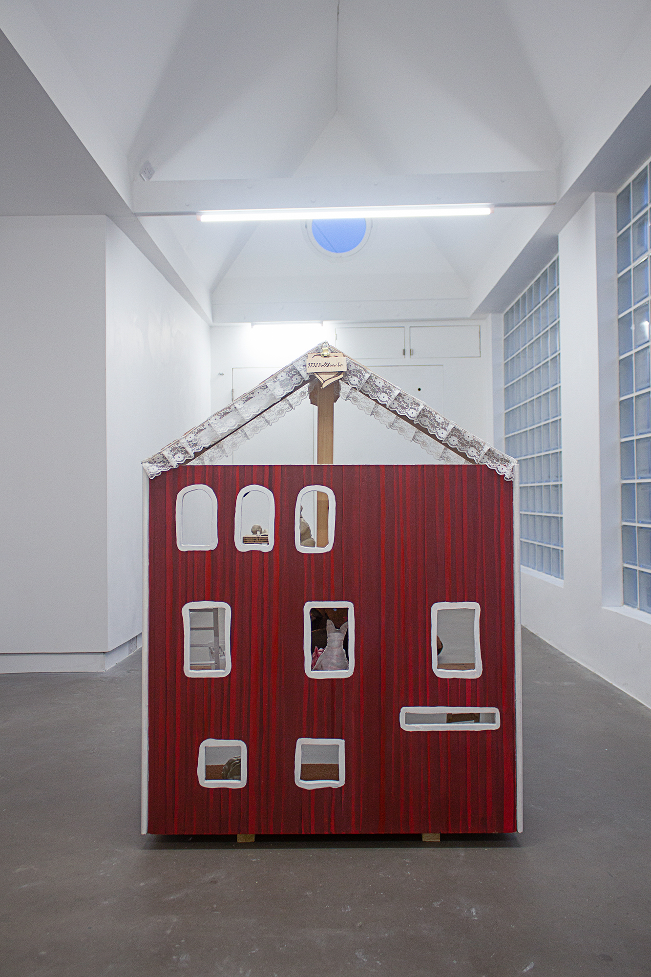 Cute Places Install_04_ev_2000px